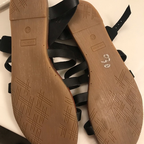 NVR been worn italian sandals sz 42(10M) $20 - Picture 3 of 7